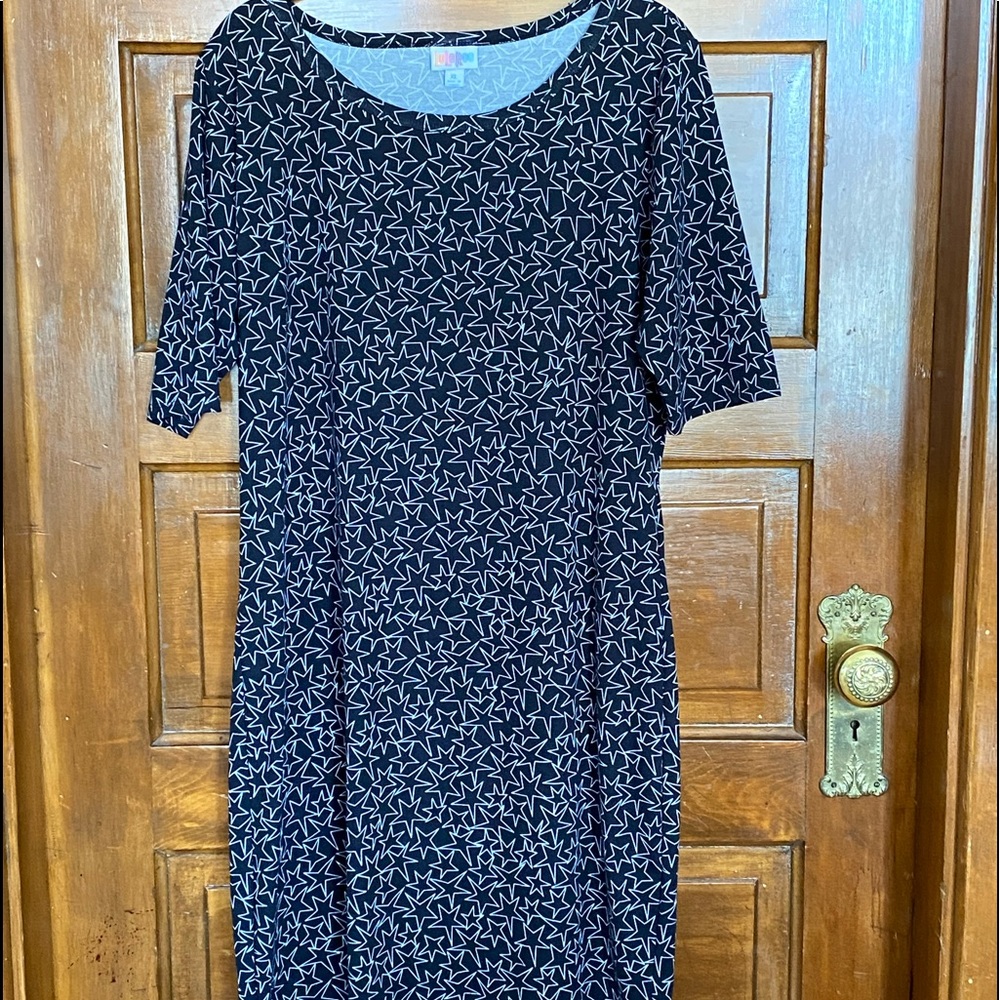 Form Fitting Knee Length Knit Dress (LLR Julia)